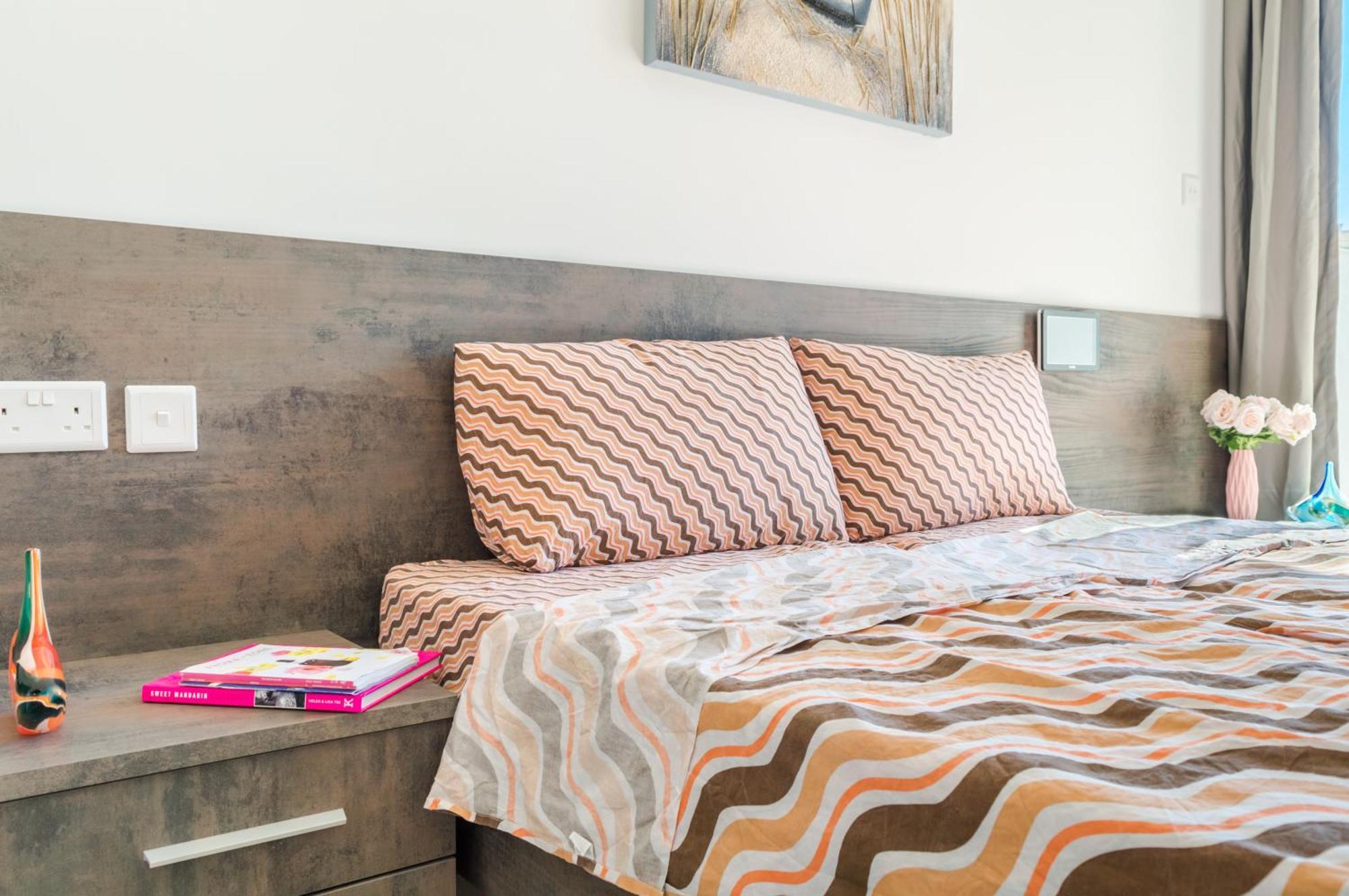 Brand New Apartment 3Bdr 2 Bth H7 เซนต์พอลส์เบย์ ภายนอก รูปภาพ